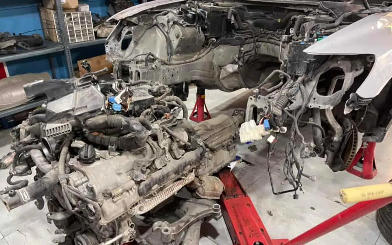 تعمیرگاه لکسوس